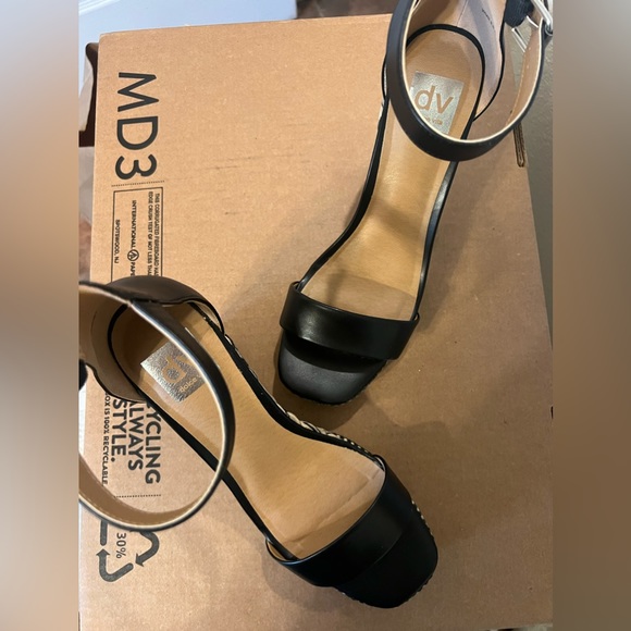 Dolce Vita Wedges - Picture 2 of 2